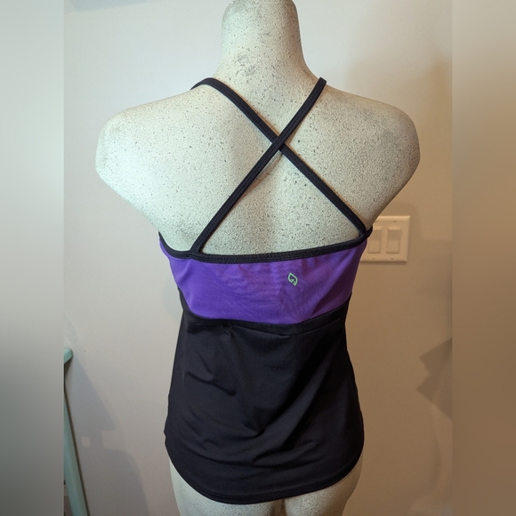Echo Rain Active Tank With Bra, Purple & Black Made in Canada Sz M - Picture 4 of 8